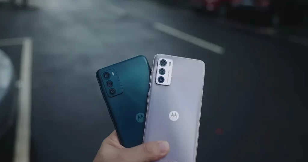 Motorola Moto G42 2 color options 