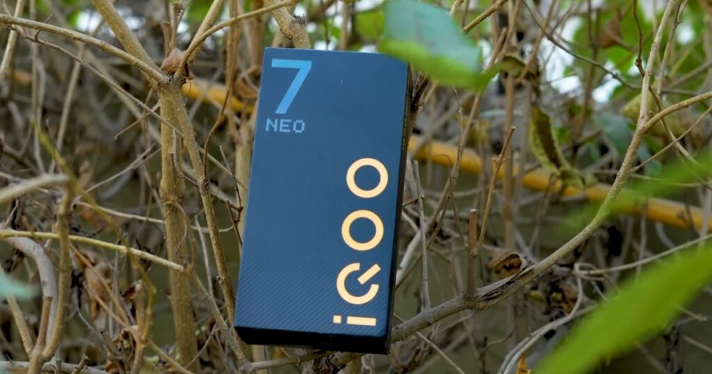 iQOO Neo 7 Box